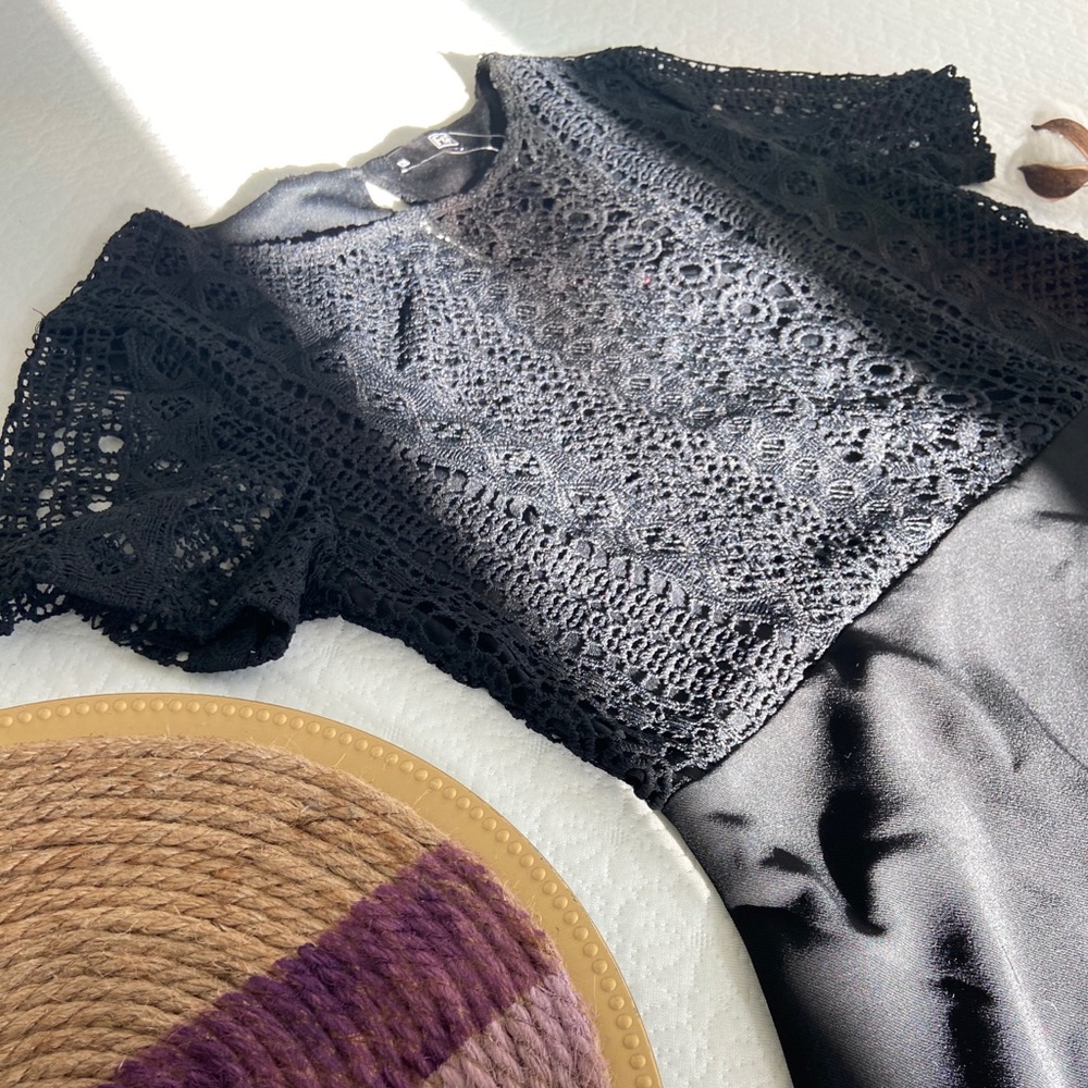 BLACK DRESSS - Picture 3 of 4